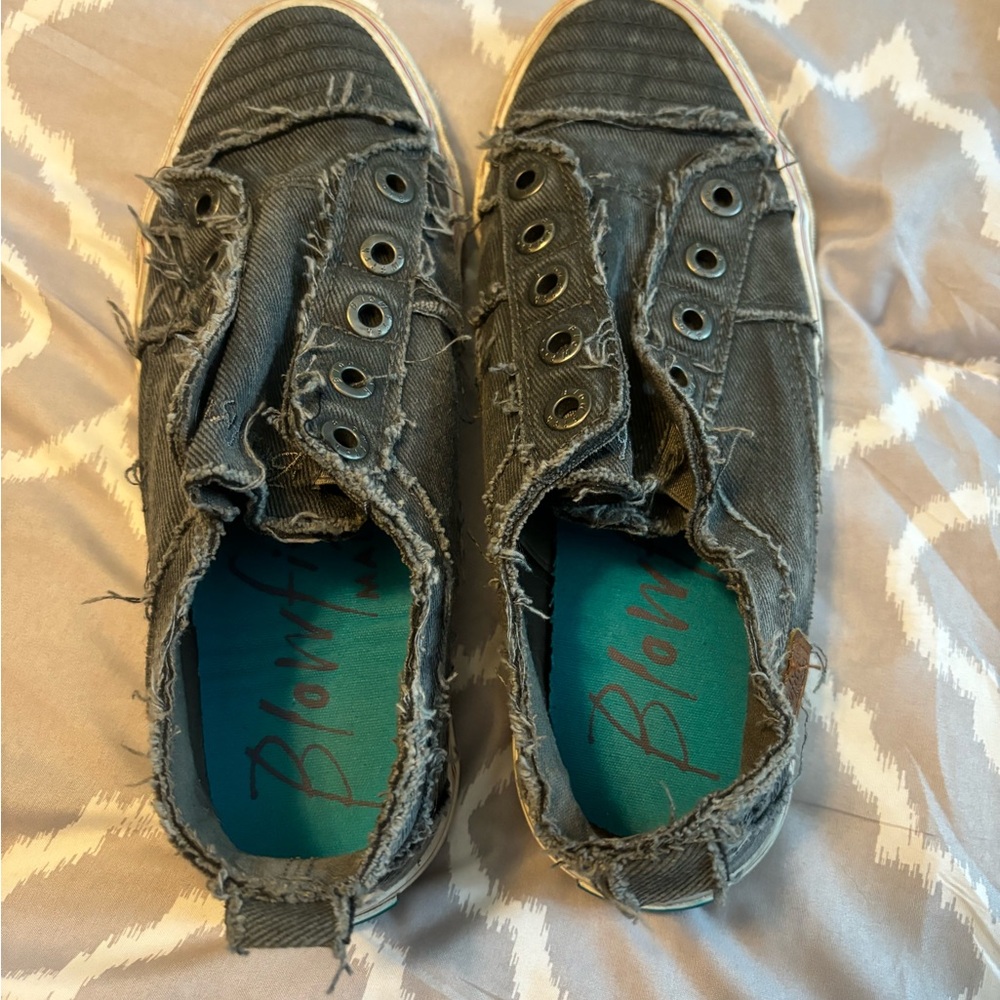 Blowfish Malibu Play Sneakers, Women’s size 7.5, gray